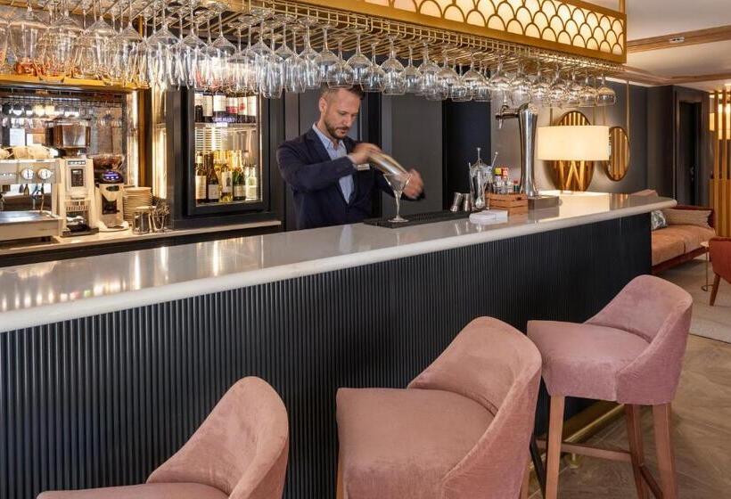 ホテル Catalonia Puerta Del Mar