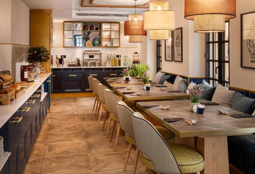 ホテル Catalonia Puerta Del Mar