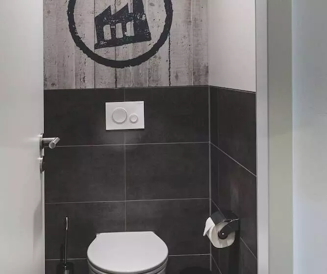 ホテル Das Schlafwerk Köln Messe