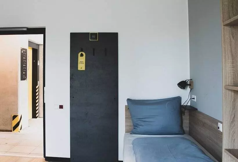 ホテル Das Schlafwerk Köln Messe