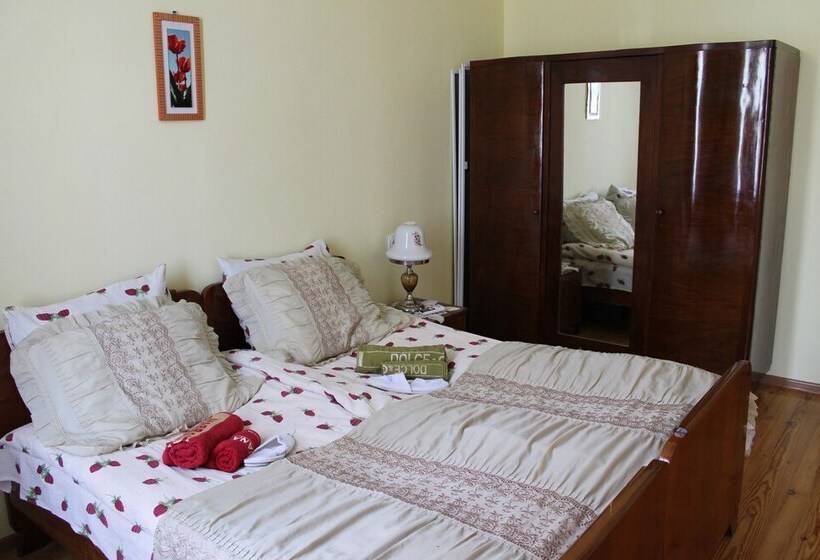 Pensão La Deka Guesthouse