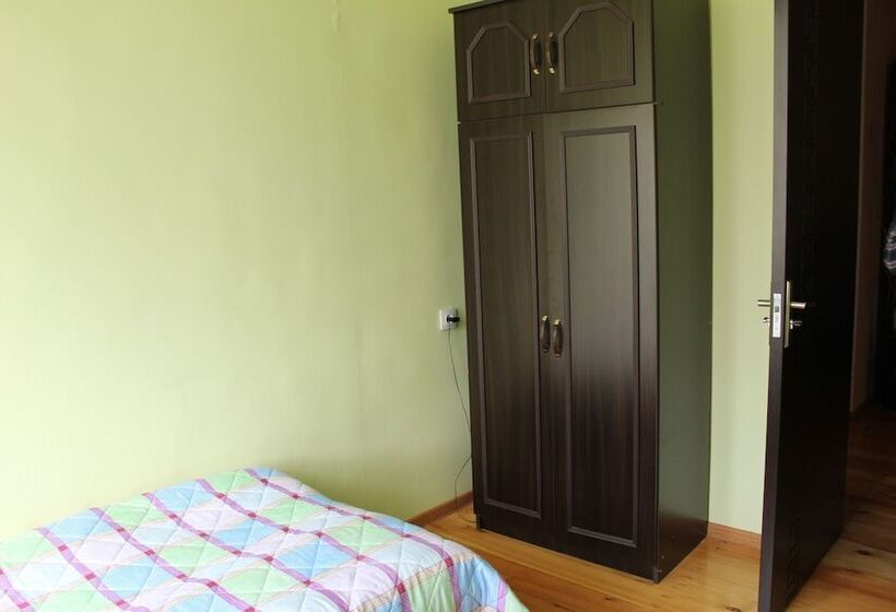 Pensão La Deka Guesthouse