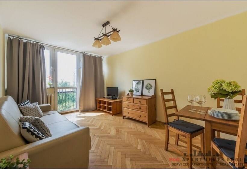 P&o Apartments Center