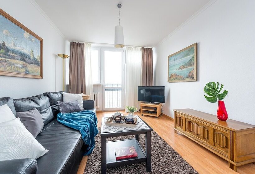 P&o Apartments Center