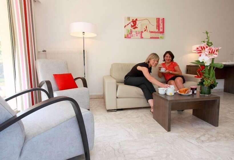 The Originals Résidence, Les Strélitzias