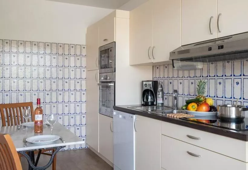 The Originals Résidence, Les Strélitzias