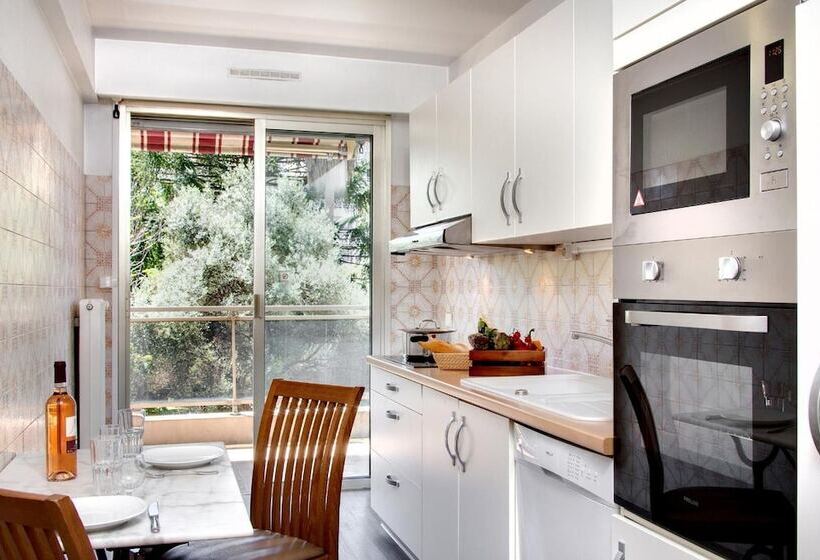 The Originals Résidence, Les Strélitzias