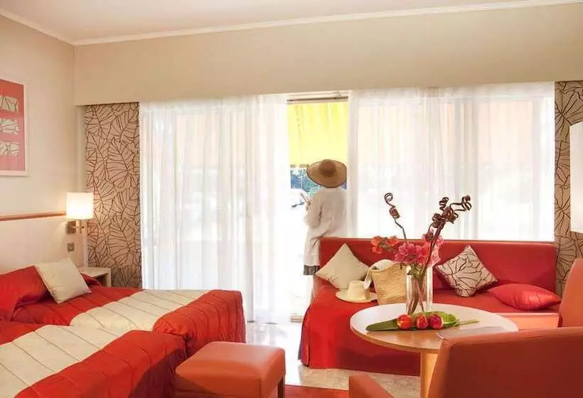 The Originals Résidence, Les Strélitzias