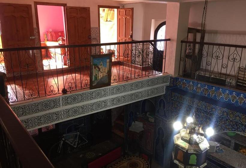 ホテル Al Kassaba