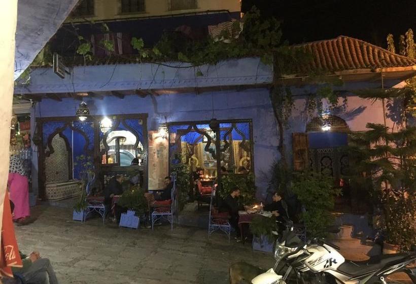 ホテル Al Kassaba