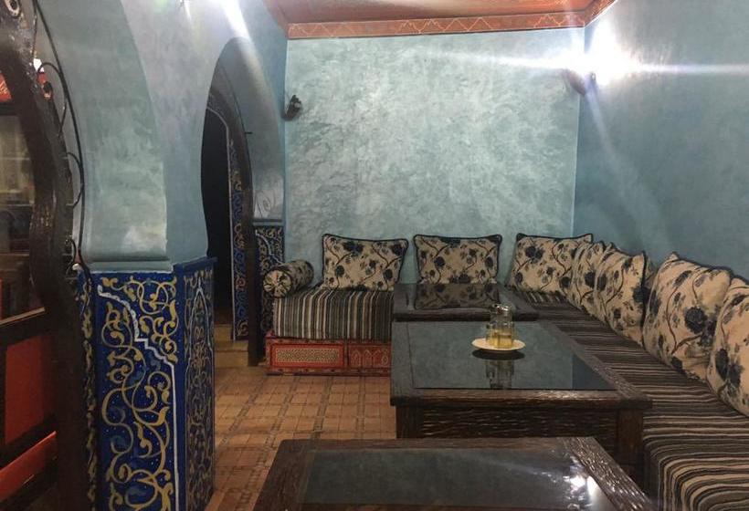 ホテル Al Kassaba