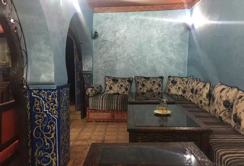 ホテル Al Kassaba