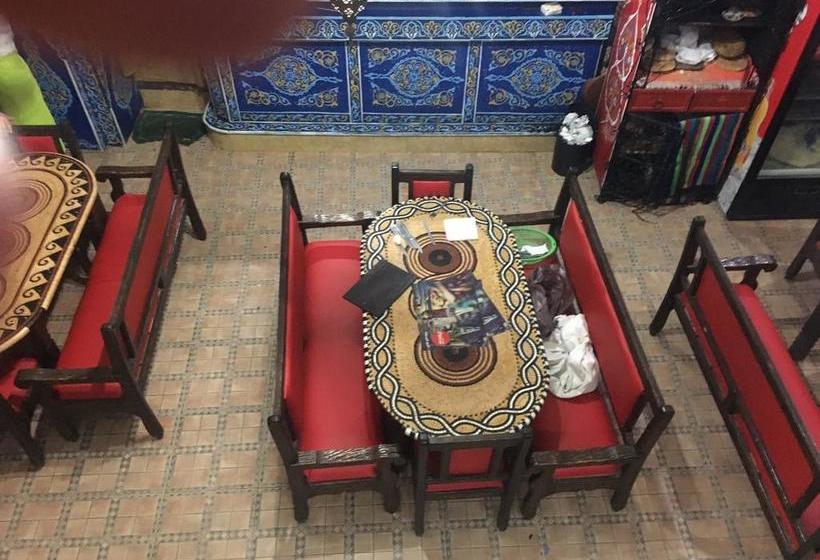 ホテル Al Kassaba