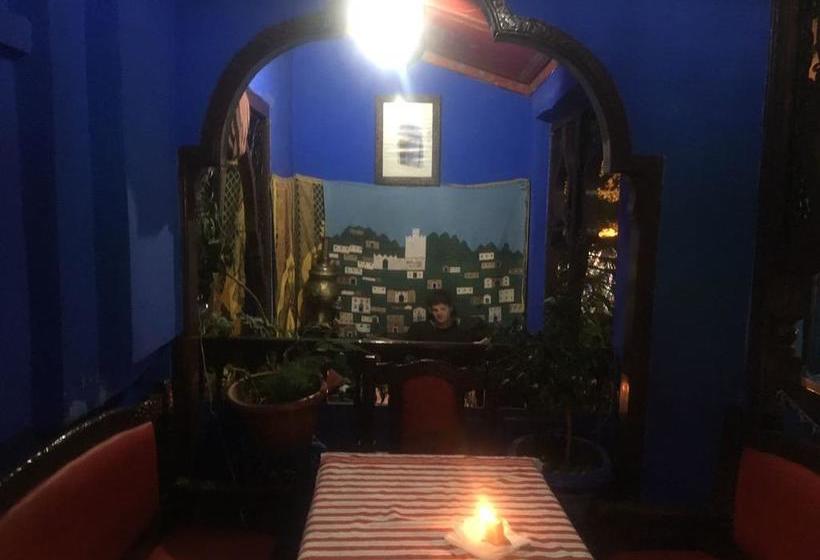 ホテル Al Kassaba