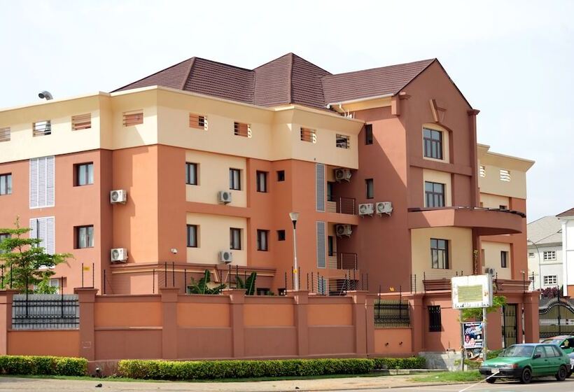 هتل Alphaplus Apartments