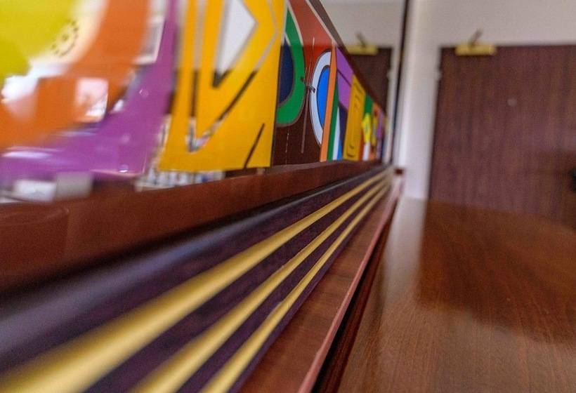 هتل Alphaplus Apartments