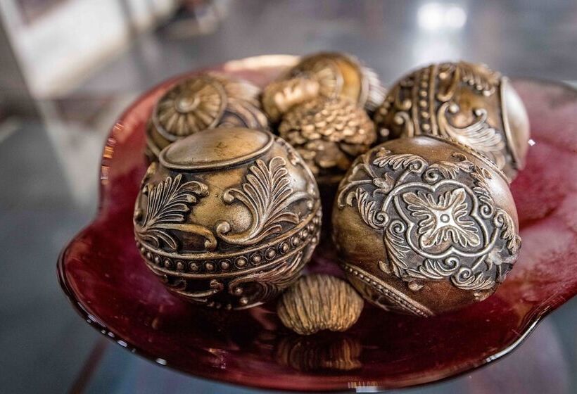 هتل Alphaplus Apartments