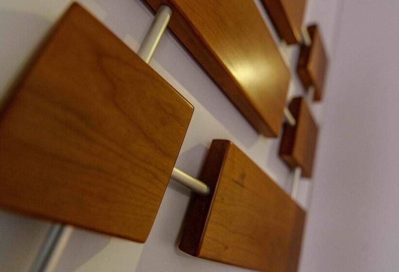 هتل Alphaplus Apartments