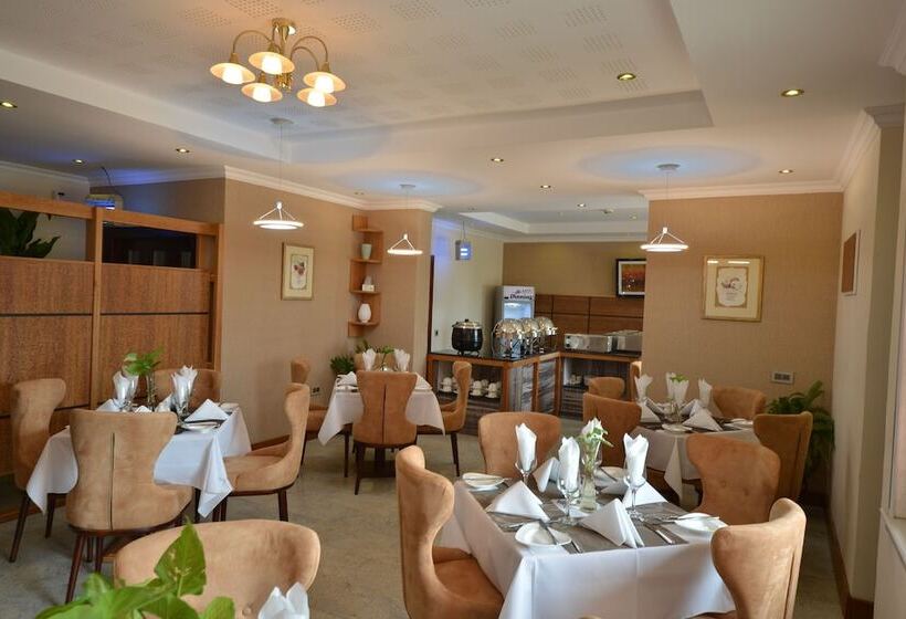 هتل Alphaplus Apartments