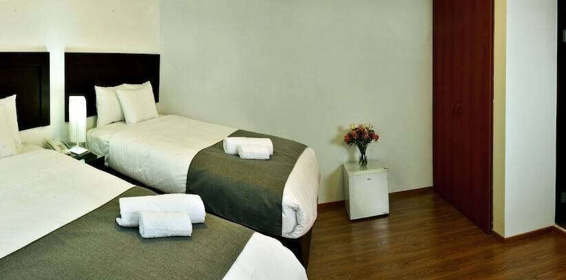 בית מלון כפרי Es Riviera Ejecutivo