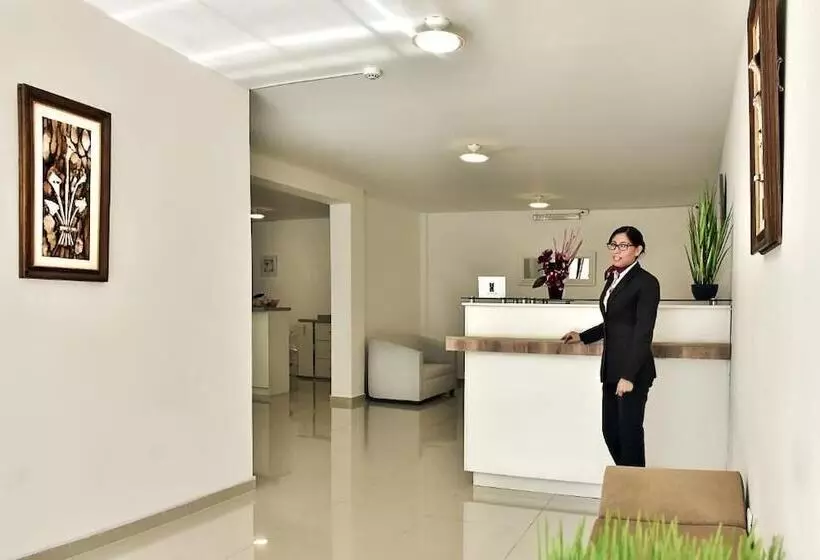 هتل Es Riviera Ejecutivo