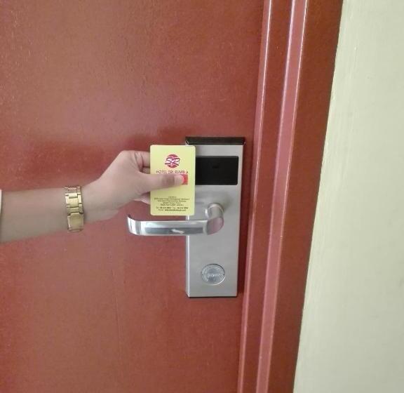 Отель Sri Rembia