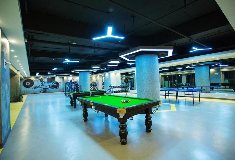 فندق Xishuangbanna Yajule City Golf