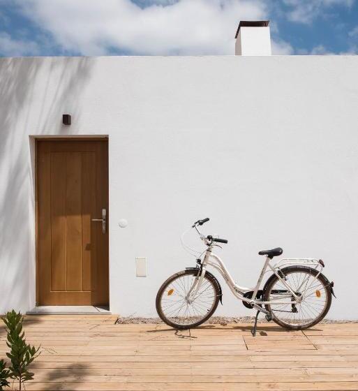 Craveiral Farmhouse By Belong Staying & Feeling