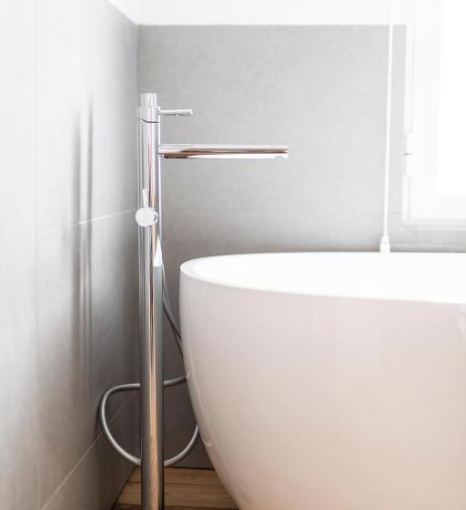 Craveiral Farmhouse By Belong Staying & Feeling