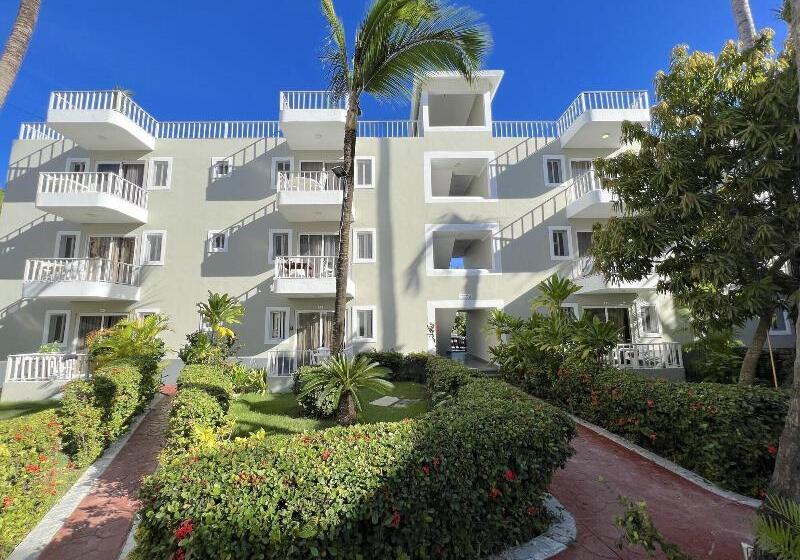 Hotel Deluxe Studios Playa Los Corales