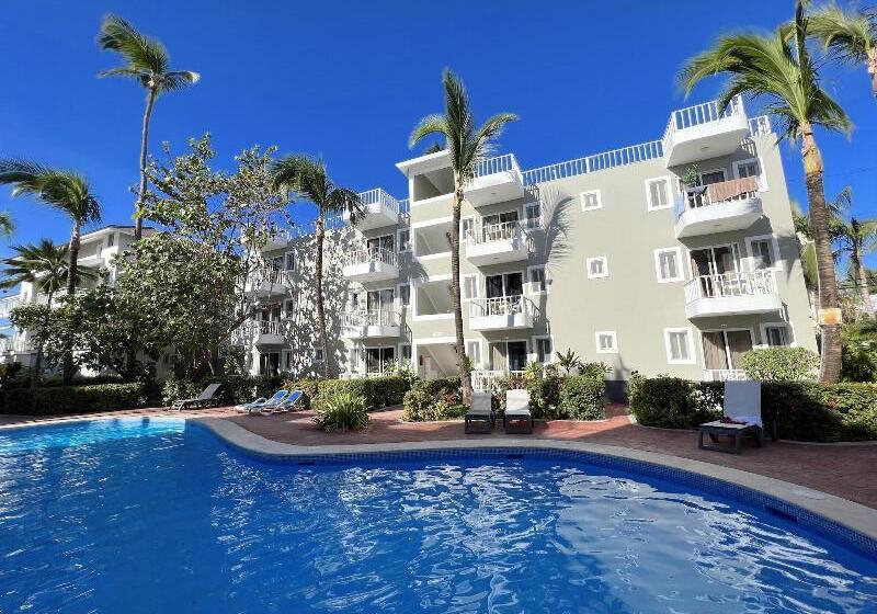 Hotel Deluxe Studios Playa Los Corales