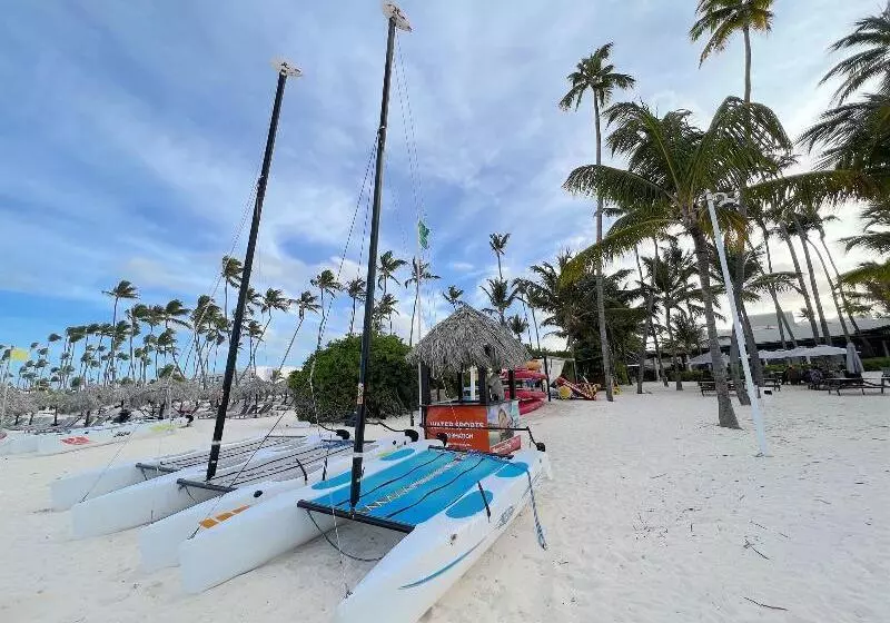 هتل Deluxe Studios Playa Los Corales