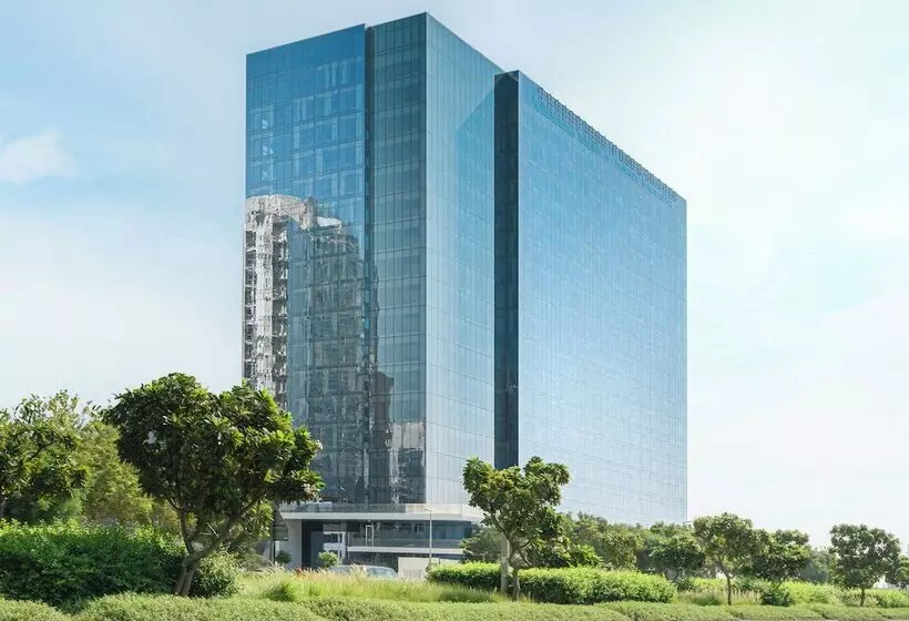 هتل Grand Millennium Business Bay