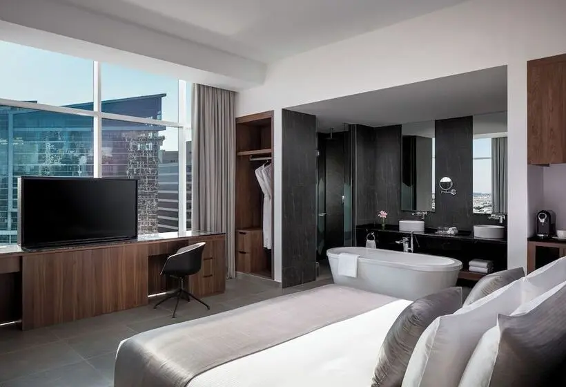 هتل Grand Millennium Business Bay