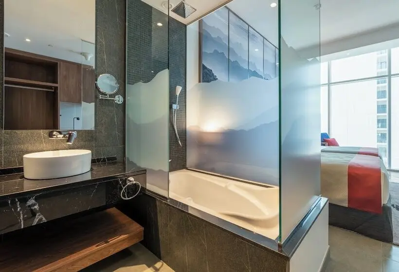 هتل Grand Millennium Business Bay