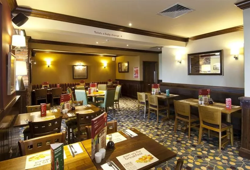 Hotelli Premier Inn Weston Super Mare   Seafront