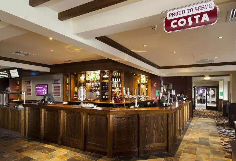 Hotelli Premier Inn Weston Super Mare   Seafront