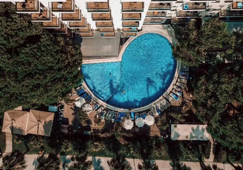 هتل Vm Resort Spa