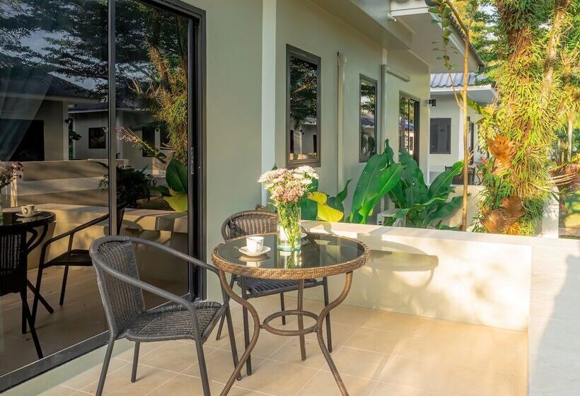 Isara Nai Yang Resort