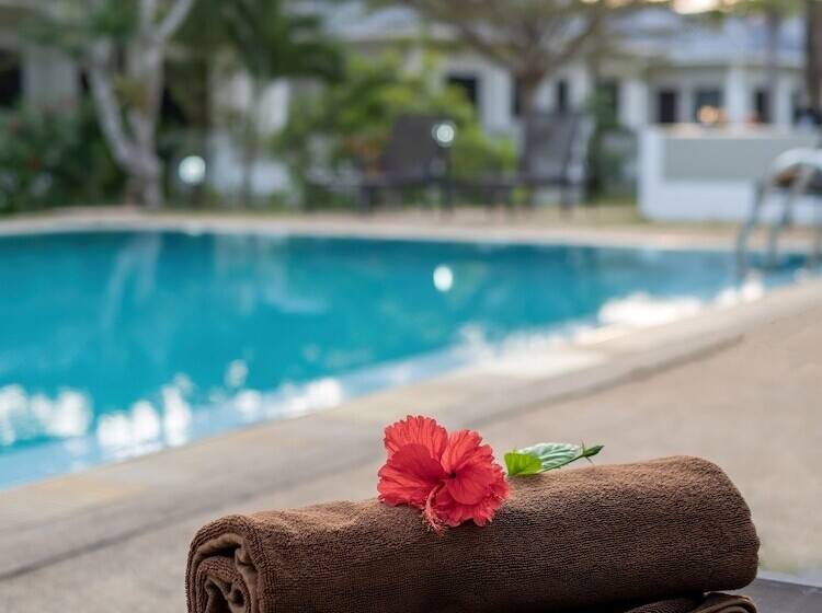 Isara Nai Yang Resort