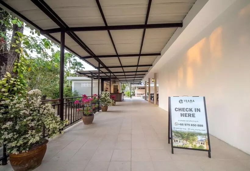 Isara Nai Yang Resort