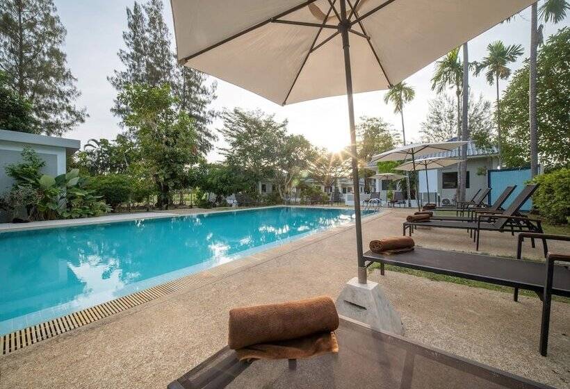 Isara Nai Yang Resort