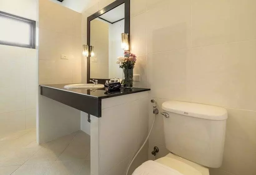 Isara Nai Yang Resort