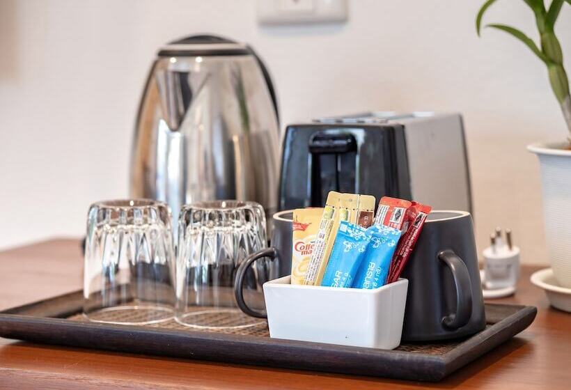 Isara Nai Yang Resort