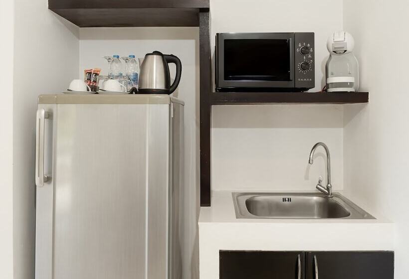 Isara Nai Yang Resort