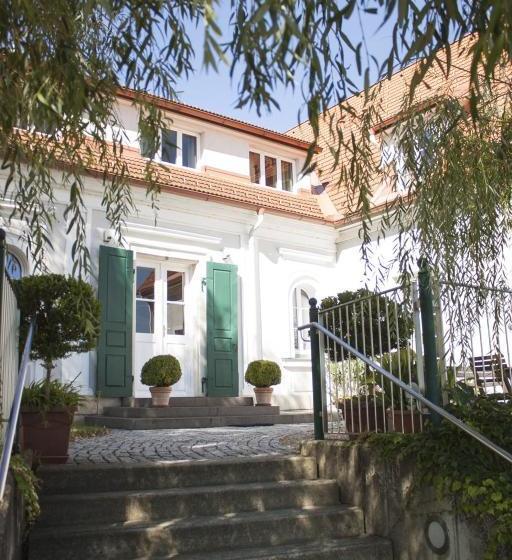 Bed and Breakfast Bacchuskeller Eva Lambauer