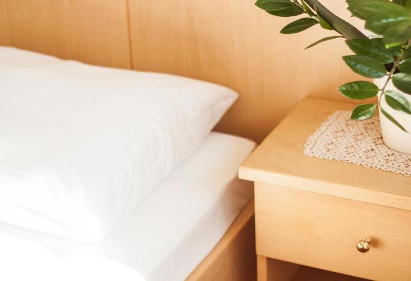 Bed and Breakfast Bacchuskeller Eva Lambauer