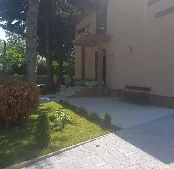 Aamiaismajoitus (B&B) Berény Panzió