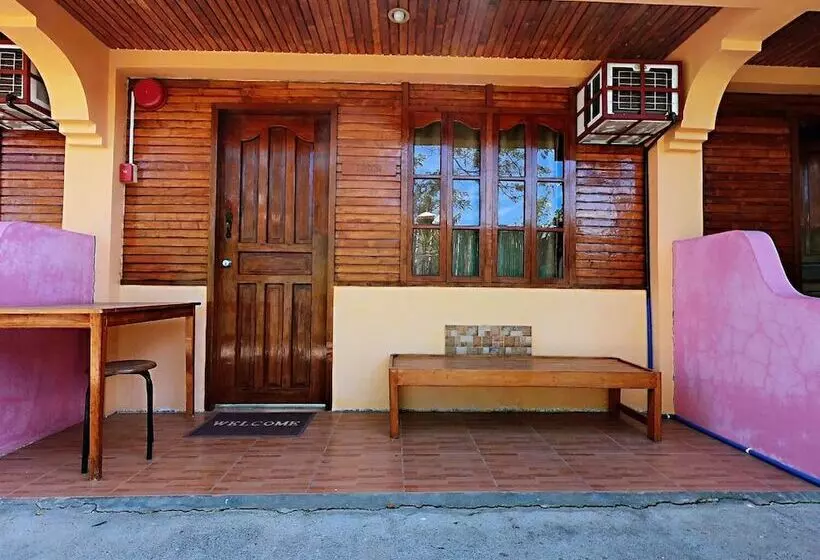 Aamiaismajoitus (B&B) Woodside Rogers Residence