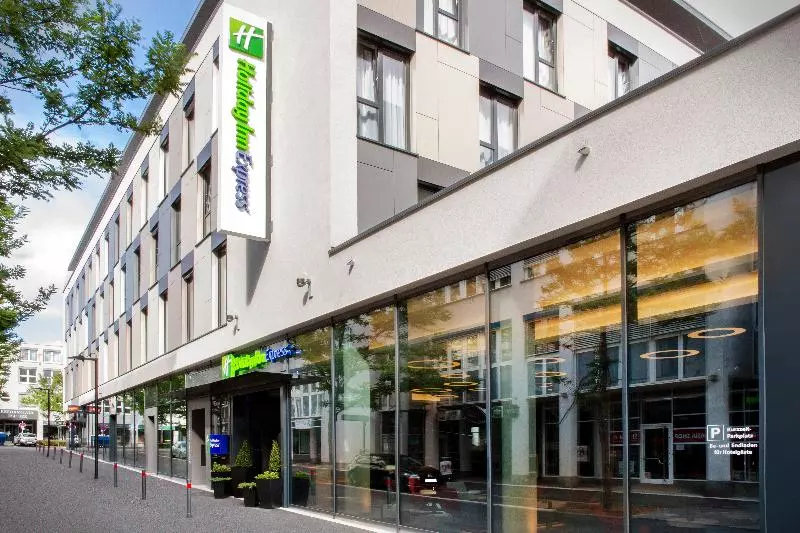 Hotelli Holiday Inn Express Stuttgart Waiblingen, An Ihg